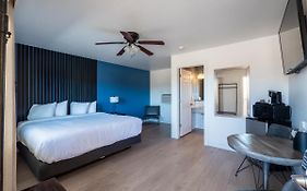 Balanced Rock Inn